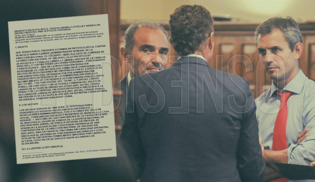 Eduardo Lule Menem y Martín Menem junto a Marcelo Campoy de espaldas, al lado de la denuncia penal por Vialidad Nacional.